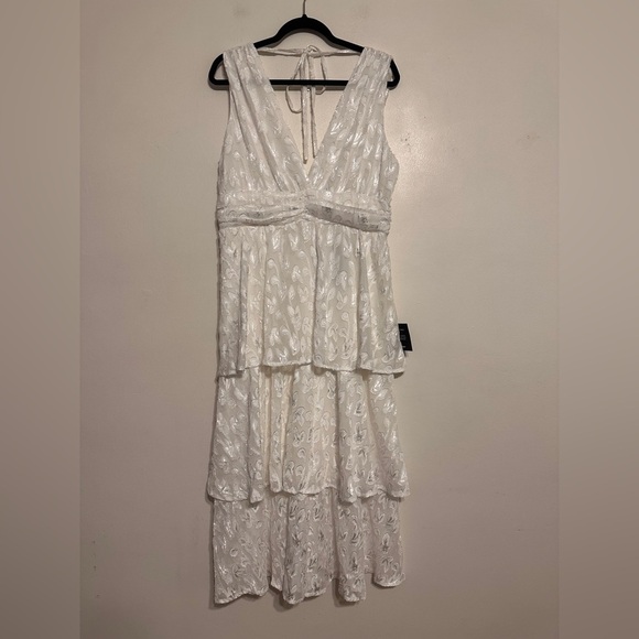 Lulu’s Make It Mesmerizing White Jacquard Tiered Midi Dress size XL - Picture 3 of 7